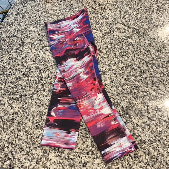 Lululemon Athletic Leggings. Size 5/6. Multicolor - Picture 3 of 3